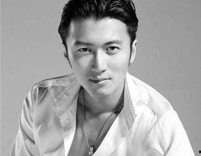 喜欢烟斗的明星,盘点那些烟斗控明星风采